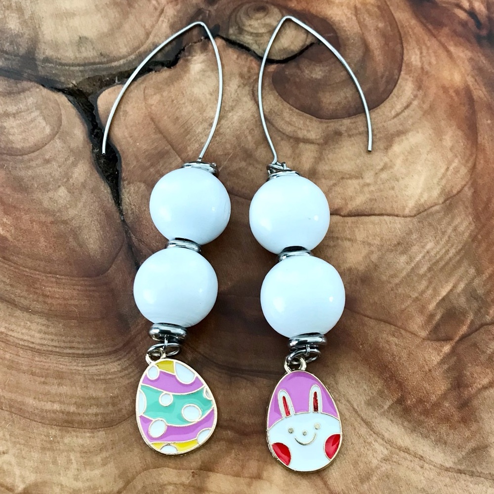 🆕Easter Egg Dangle Earrings- Hand Painted